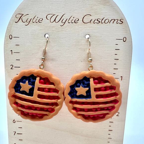 Cherry Pie Earrings - Pie Accessories - Summer Earrings - 4th of July Earrings - Picture 8 of 8